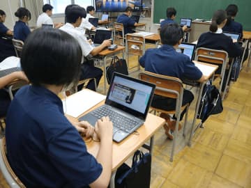 石川県かほく市立高松中学校、現役起業家による実践的な映像とAIとの対話型ワークで学ぶ「MiraPASS」を導入