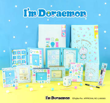 ナカバヤシ、サンリオデザインの「I'm Doraemon」アルバムや木製フレーム、ノートなどを発売