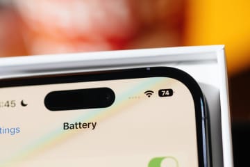 iPhone20周年記念モデル、完全なフルスクリーン実現か。画面下カメラ搭載？