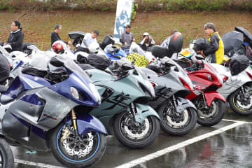 スズキHayabusaの聖地に1,800台が集結！「隼駅まつり」
