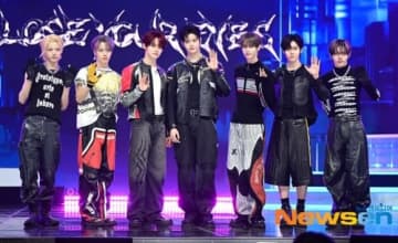 【PHOTO】CLOSE YOUR EYES、3rdミニアルバム「blackout」発売記念ショーケースを開催