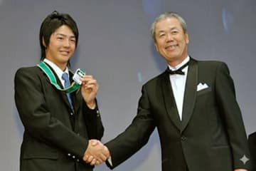 「島田幸作先生のように」開催17回を迎えた安井純子のチャリティーコンペ