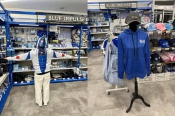 ブルーインパルスT-4になりきる！ 道の駅東松島、「限定パーカー」発売