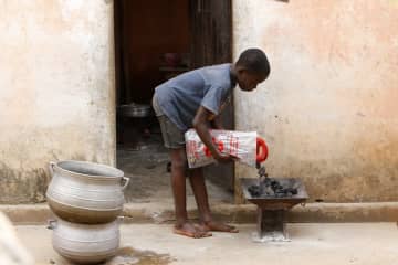 「安上がり」なカーボンオフセット　有効性への不信拭えず