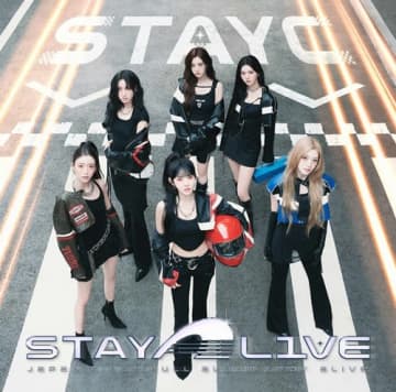 STAYC、日本1stフルアルバム『STAY ALIVE』のジャケット解禁！豪華17曲収録の詳細も公開