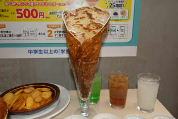 デニーズ「クリスピークレープ」、平日夕方から学生はドリンク付きで500円に