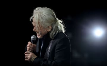 billboard classics×玉置浩二コンサート10周年記念本発売へ　著名カメラマンによる未発表カットやセトリ掲載