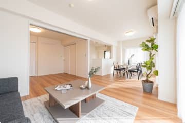 ファミールヒルズ哲学堂公園 4階｜「沼袋」駅徒歩9分。緑景と文化が息づく地に佇む、上質で静謐な邸宅。陽当たり良好な南西角部屋4LDK