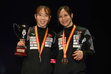 日本女子フェンシング界が歴史的快挙！ 上野優佳が銀、菊池小巻が銅！女子フルーレW杯で史上初のW表彰台達成！