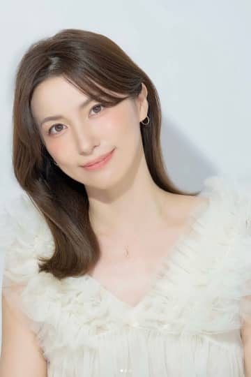 グラビアアイドル、「家にデロリアンがあった」お嬢様生活から一転の“夜逃げ”超貧困生活を告白しSNS騒然