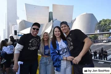 大谷翔平と真美子夫人を捉えた貴重写真　同僚夫妻と笑顔で…球団カメラマンが見たLAの熱狂