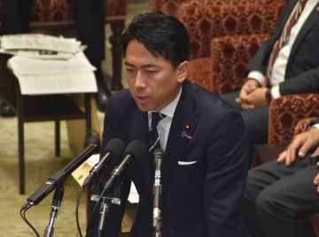小泉氏が首相の「存立危機事態」発言で野党攻勢の矢面…真っ向反論に「まるで内閣防衛相」、評価と皮肉入り交じる