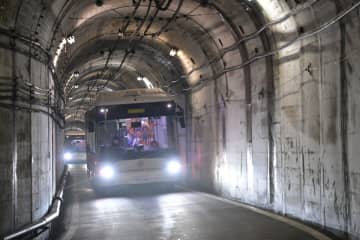 【立山トンネル電気バス乗車感謝キャンペーン】走行シーン撮影会やオリジナルカードプレゼントも｜立山黒部アルペンルート