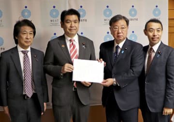 大学病院の緊急支援求める　自民議連が決議、508億円赤字