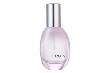 ロアリブ“スノードーム”着想25年クリスマス香水、果実と花々の幻想的なグリーンフローラルノート