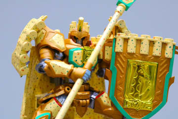 「超合金 じゃがりこキング」企画担当者インタビューこだわりの“じゃがりこ成型色”と超合金の新たな可能性