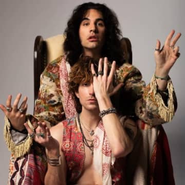 KISSポール・スタンレーとジーン・シモンズの息子たちがデビュー