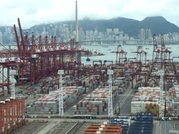 港湾競争激化、積極的に貨物誘致へ