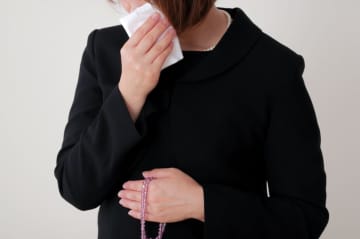 独身の姉が59歳で亡くなりました。長年払ってきた年金はどこへいくのでしょうか。遺族年金の受給条件を教えてください。