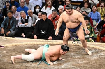 【九州場所】連敗の琴桜に兄弟子・秀ノ山親方が異例の注文「勝ち負けよりも、自分の相撲を取り切れるかどうか」