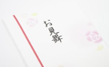 毎日お昼を食べていた同僚が入院、お見舞いに行った結果→まさかの絶縁　「袋の名前がハンコ」と文句を言われ……