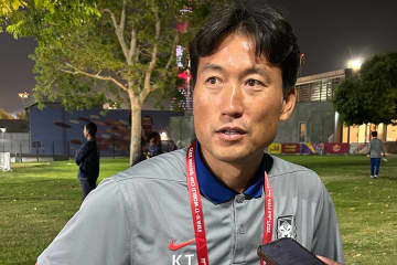韓国監督、日本と「隣国じゃないですか」　潰し合いよりも…互いに「励まし合えれば」