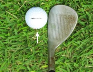 アプローチでスピンを効かせる方法！「構えが大切」と男子プロ