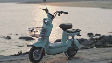 “二輪のBYD”中国「ヤディア」日本市場に参入…価格と手軽さで若年層取り込みへ　安全基準強化・整備体制の課題も