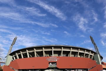 NPB12球団への移籍を何人勝ち取れるか？昨季はトライアウト45人参加 → NPB12球団への移籍は3人