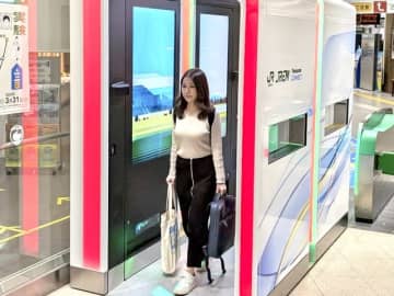 JR東日本の「顔認証改札機」は「Suica」を置き換えるのか【徹底解説】