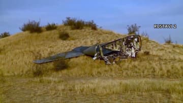 トルコ軍のC-130輸送機が墜落…乗員20人全員死亡　墜落現場には部品など散乱