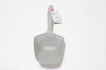 ダイソーで買って大正解！こんなに便利だったんだ♡今までありそうでなかったキッチングッズ