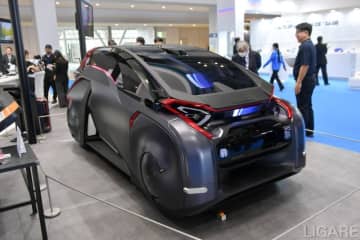 豊田合成、小型FCVコンセプト初公開。着脱式で水素利用の拡大へ【JMS2025】