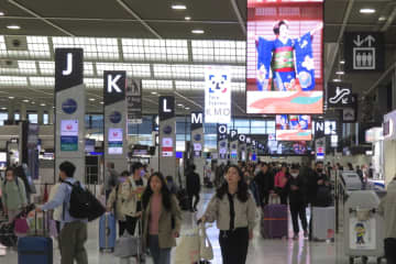 日本が外国人のビザ申請手数料を引き上げへ、中国ネット「日本に行く人多すぎ」「引き上げはいいけど…」