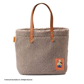 『ミニオン』×「カフェ・ド・クリエ」が初コラボ！　もこもこトートの「ハッピーバッグ」を発売へ