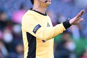 VARもオフサイド見逃しに「すごく責任」　再発防止へ…審判員70人で共有「避けなければ」