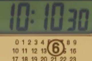 エムエム6 メゾン マルジェラ×タイメックス「T80」ゴールドトーンの時計ギフト、リングウォッチも