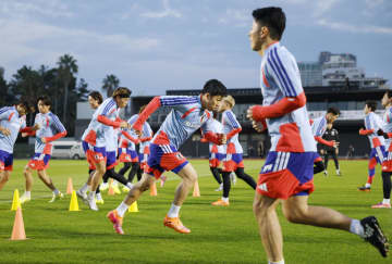 サッカー日本、遠藤や板倉ら調整　14日にガーナ戦