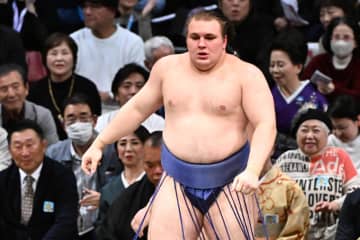 【九州場所】安青錦が無傷の４連勝　高田川親方「うまい、強い。いい方向にいっている」
