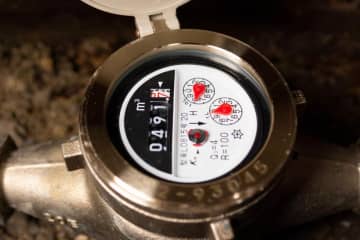 墨田区で水道メーター計54個が盗難...目的は金属売買？　銅の値段は5年で2倍以上に高騰