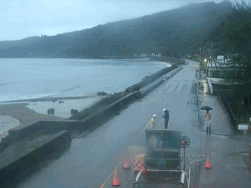 【国道58号】国頭村内で大雨 通行止め解除には時間がかかる見込み（12日20:00現在）