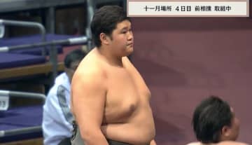 すごいカラダ…前相撲で「もう仕上がってる」衝撃光景 角界“最長身”力士に「強すぎるよ」驚きの声