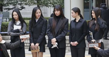 NewJeans全員活動復帰へ　韓国、所属レーベルと1年対立