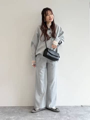 【グローバルワークのグレー】がおしゃれ！ 大人が穿きたい！「シャレ見えボトムス」