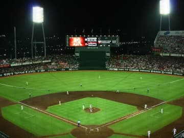 「メリットだらけ！」焼肉、ラーメンに野球、プロレスまで。50代女性「ひとり行動」のススメ