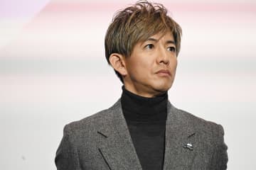 木村拓哉が大阪に、５３歳のバースデーサプライズに笑顔「すごっ！」…倍賞千恵子と思わずハグ