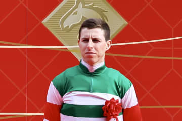 ダミアン・レーン騎手が騎乗停止