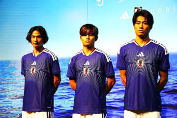 【日本代表】背番号発表。鹿島の早川友基『1番』、岡山の佐藤龍之介『14番』、注目の久保建英『20番』、『10番』は…。14日ガーナ戦で新ユニをお披露目!