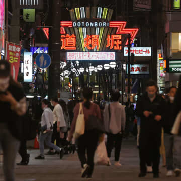 スカウトグループとタッグ組み…素人女性をメロメロにさせて風俗に沈めたホストの“甘い囁き”