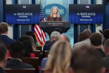 米ホワイトハウス、国民への2000ドル配布を「鋭意検討中」